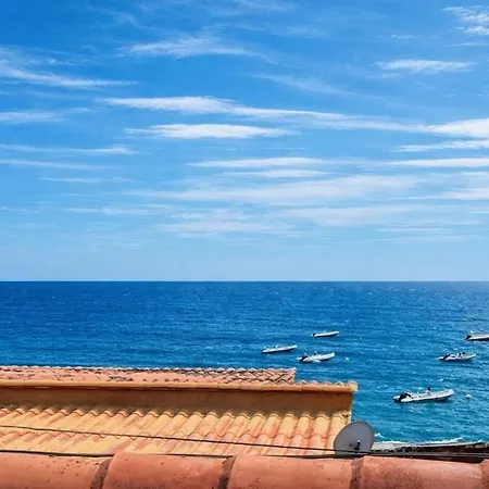 Le Quai 36 - Pin De Galle - Vue Et Accès * Le Pradet